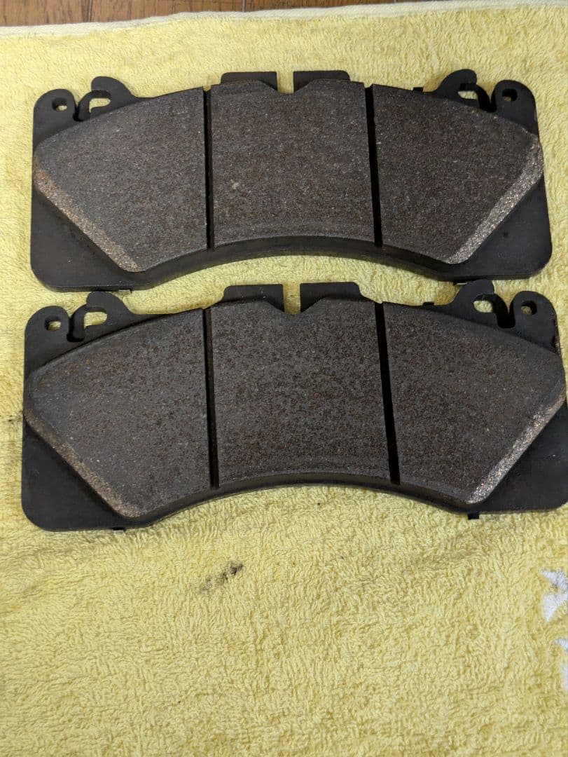 n*f様 【レクサス RCF/GSF】純正ブレンボブレーキパッドＦ·Rセット