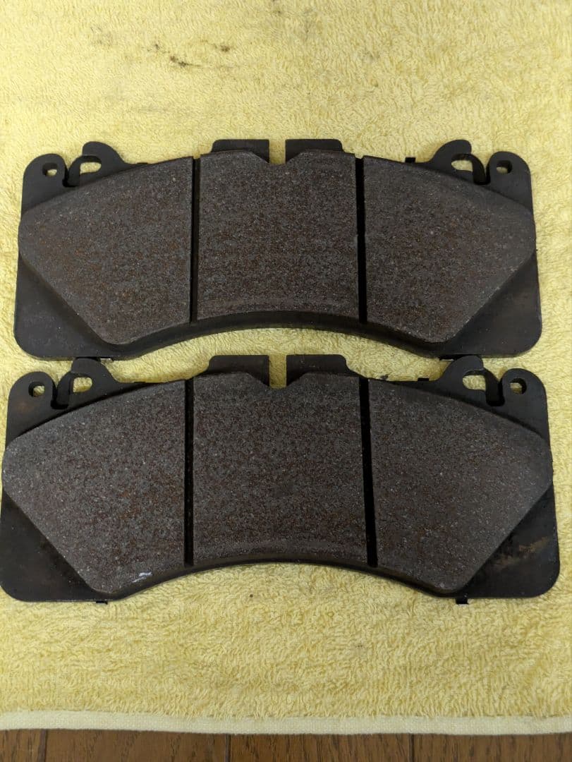 n*f様 【レクサス RCF/GSF】純正ブレンボブレーキパッドＦ·Rセット