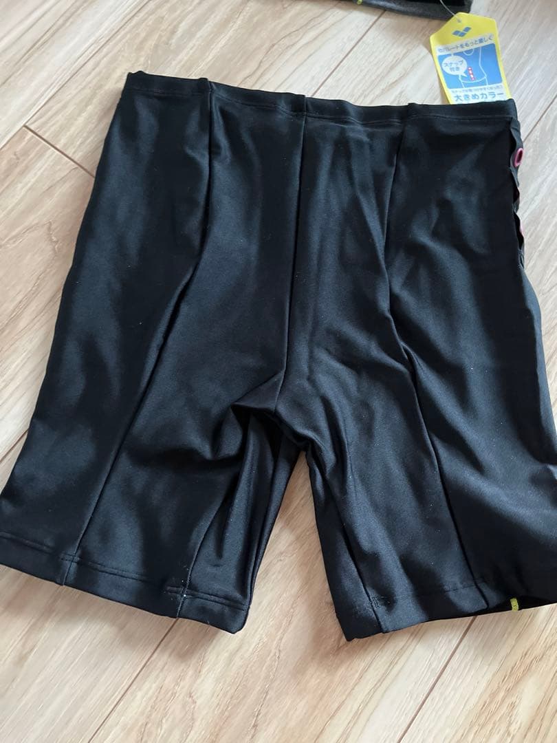 【新品未使用】レディース スイミング水着 セパレートタイプ Mサイズ