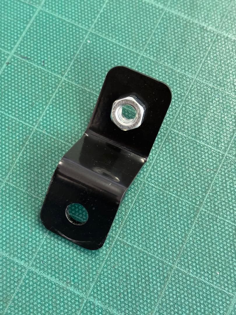 APIO製 MT車用フットレスト