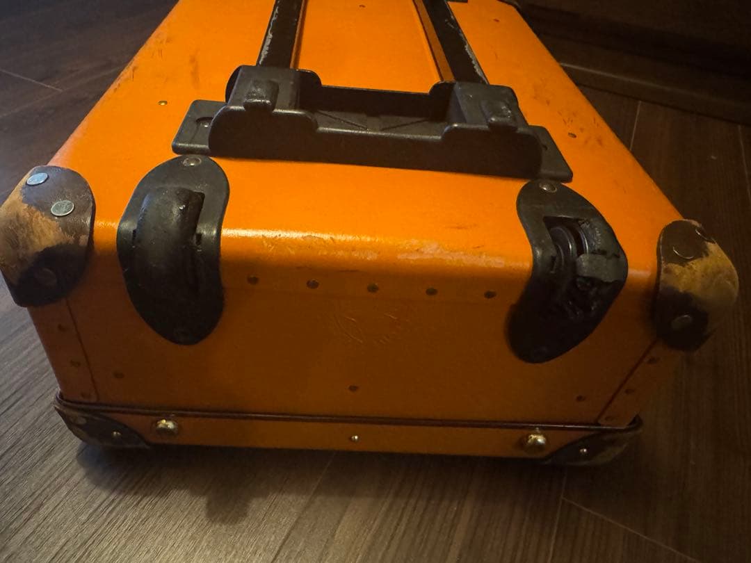 グローブトロッター スーツケース　オレンジ　18インチ