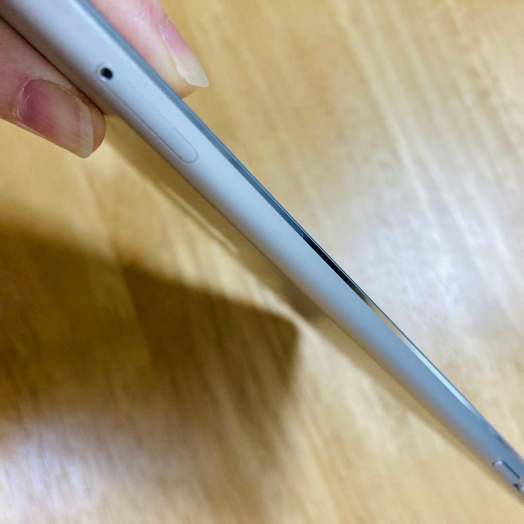 お*か様 Apple ipad mini4 128gb wi-fiモデル　タブレ