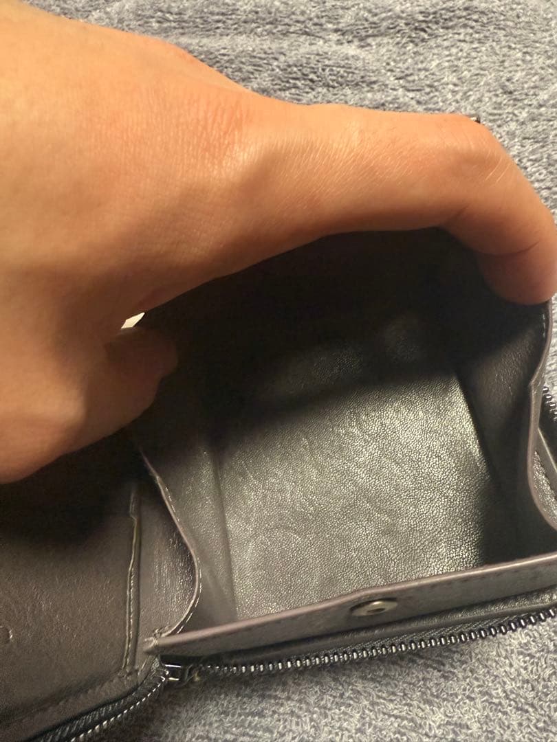 JIMMY CHOO ジミーチュウ　星型スタッズ 二つ折り財布