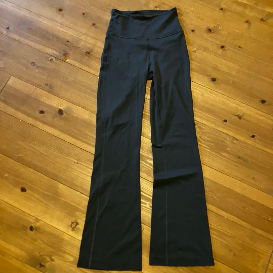 ルルレモン　フレアパンツ　xs