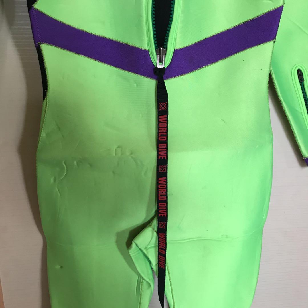 ウェットスーツ