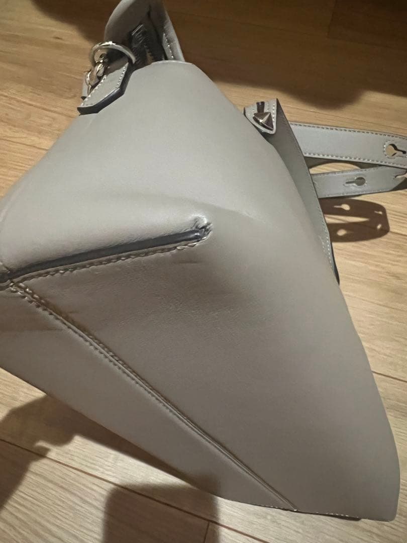 【極美品】FENDI バイザウェイ　ラッピー　スカーフ