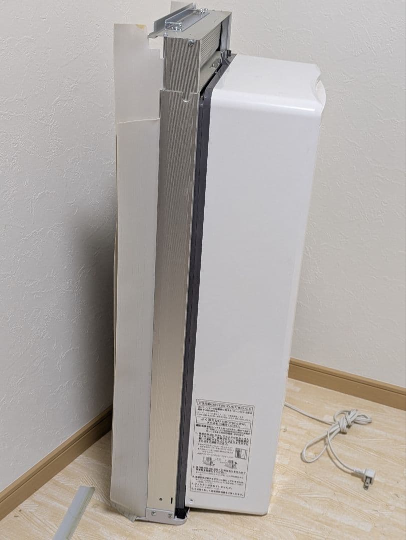 美品 ウィンドウエアコン KOIZUMI KAW-1602 窓用 2020年製