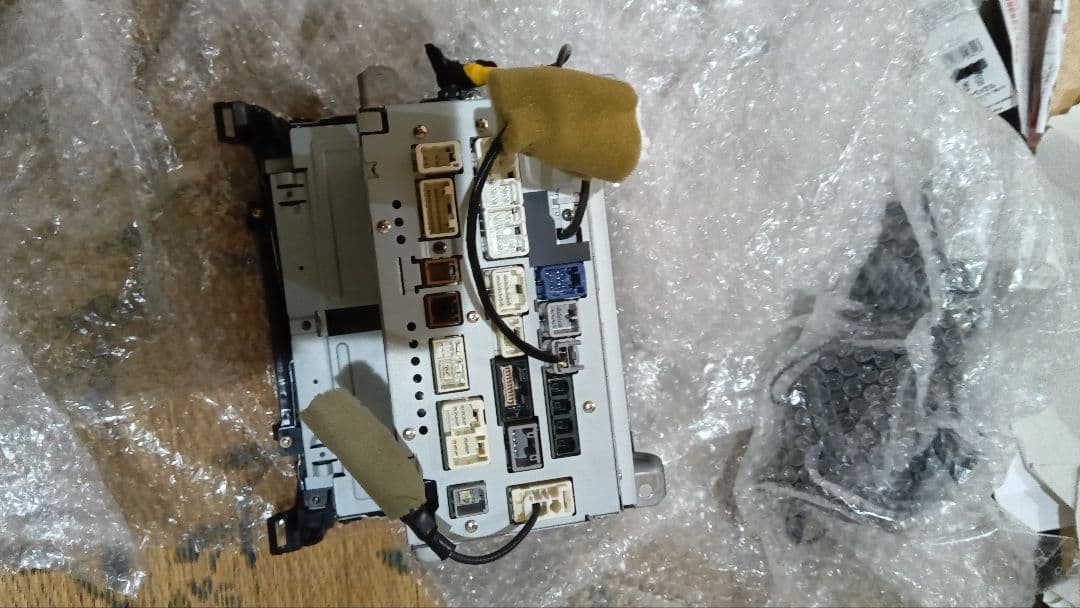 トヨタ純正ディーラーナビ　NSZT-YA4T