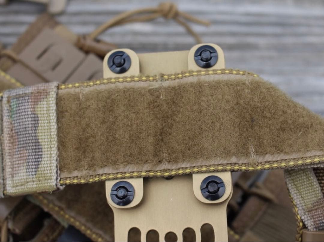 True North Concepts モジュラーホルスターアダプター FDE