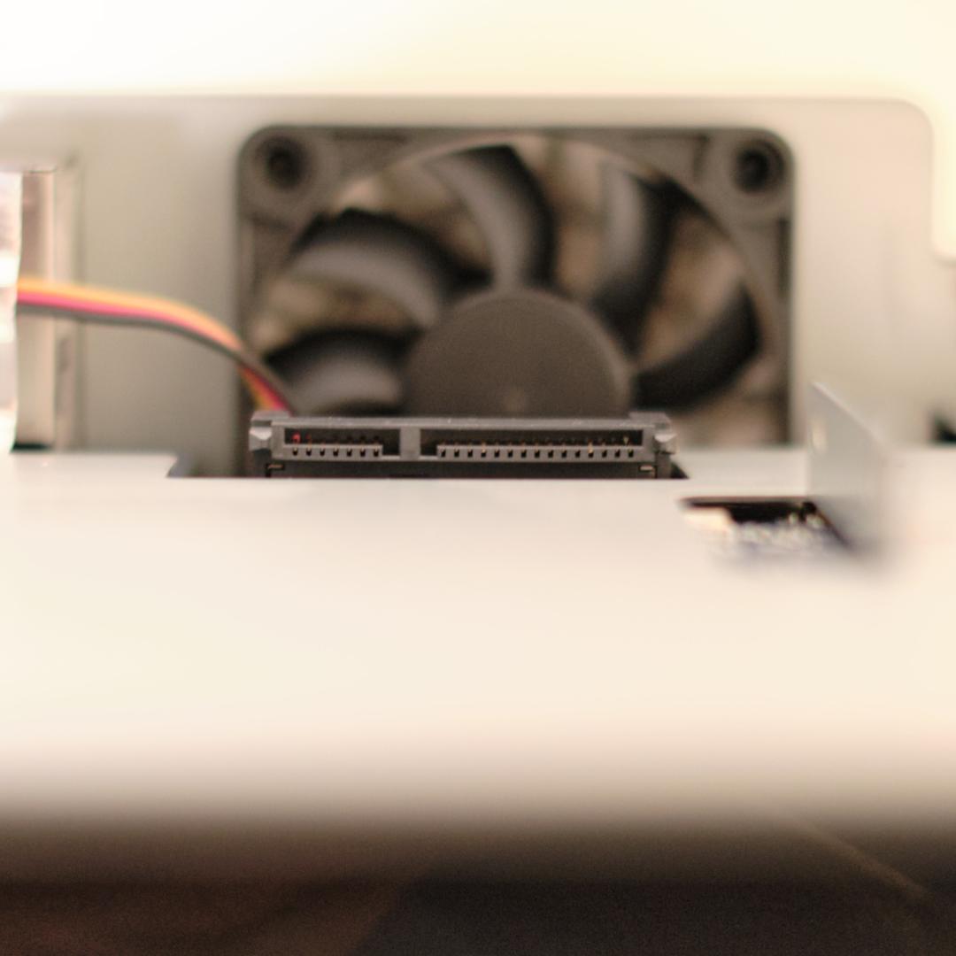 サーバー Synology DS118 DiskStation