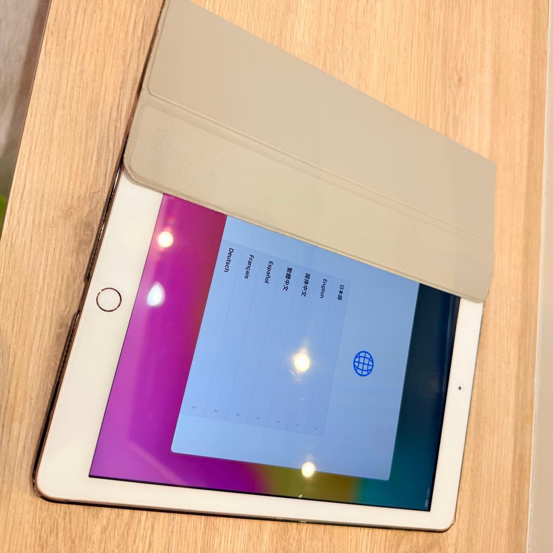 iPad 第6世代 ゴールド Wi-Fiモデル 32GB 5