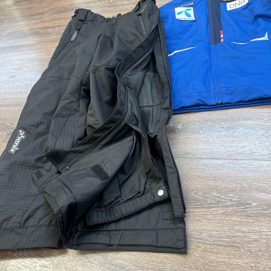 パンツはサイドフルオープン！スキーウェア　男の子　150 フェニックス