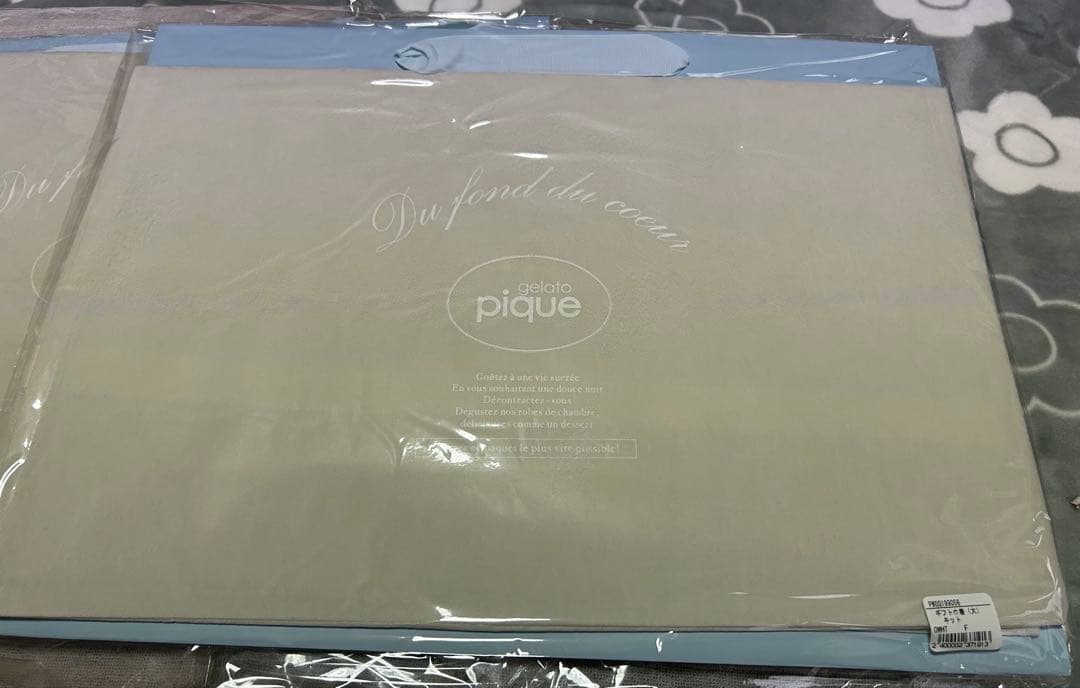 新品タグ付GELATO PIQUEシングルタオルケット　ピンクリボン1枚