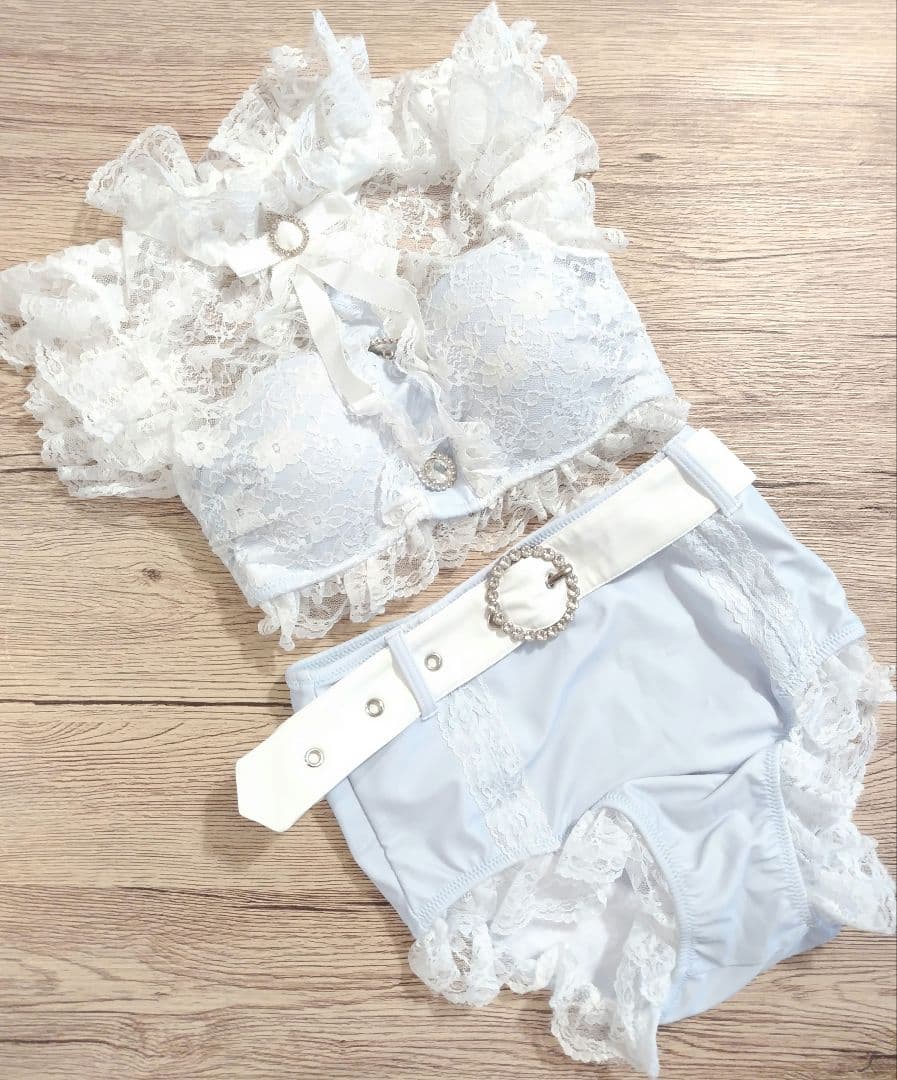 Swankiss スワンキス レース セパレート ビキニ 水着