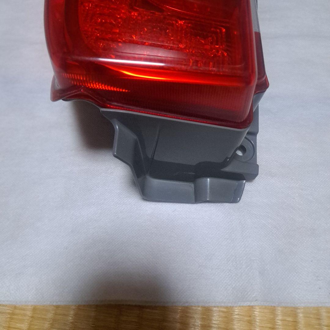 ダイハツ★タント★タントカスタム★LA600S ★LED テールランプ★右★良品