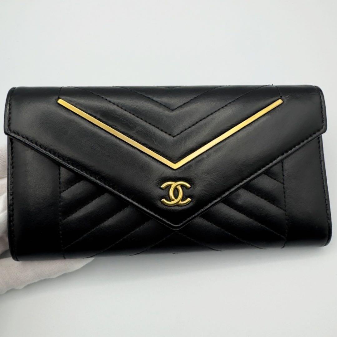 国内正規品　シャネル財布　マトラッセ　シェブロン　Vステッチ　フラップウォレット
