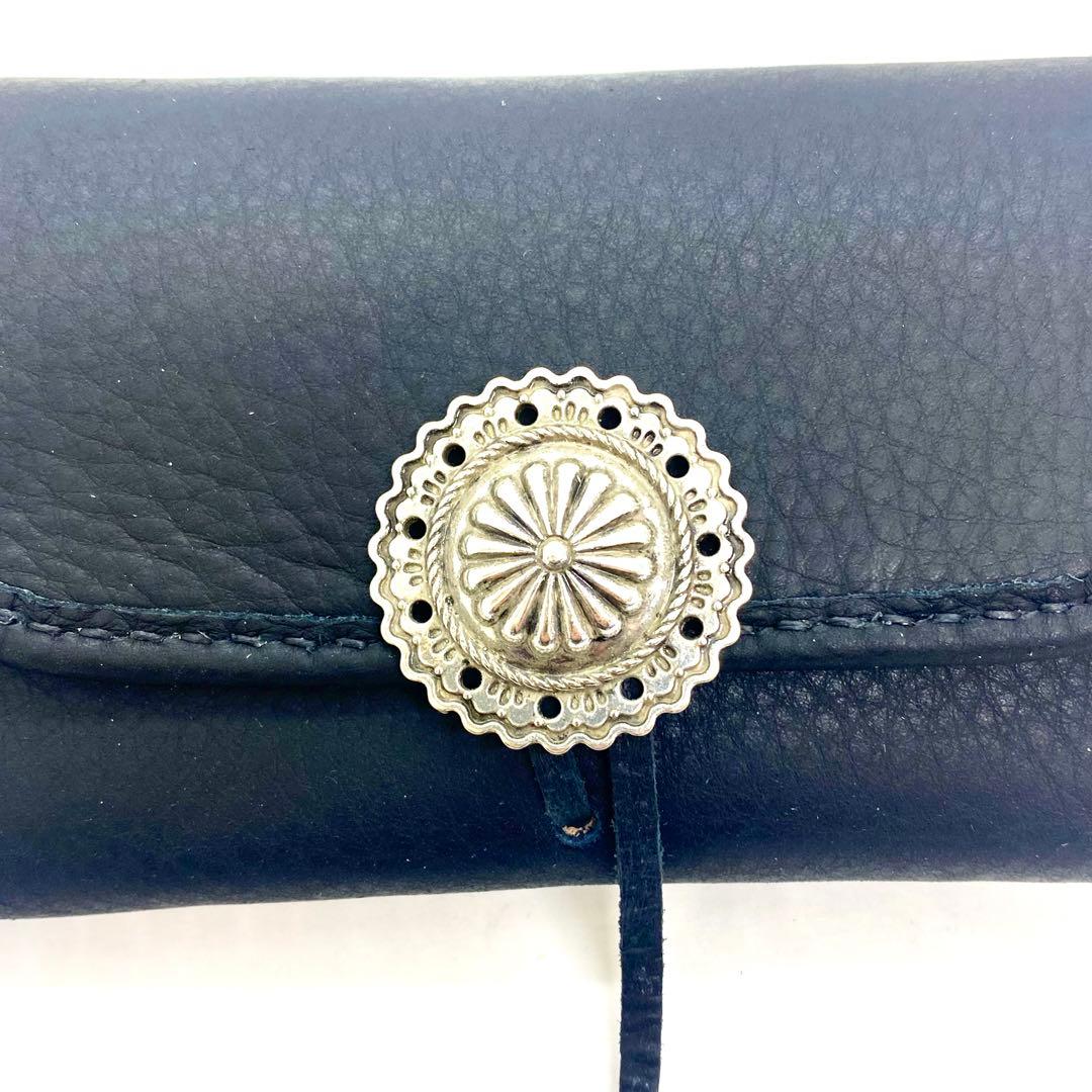 ‼️SALE‼️本革 セミロング財布フラワーコンチョ　BKブラック黒　革紐タイプ