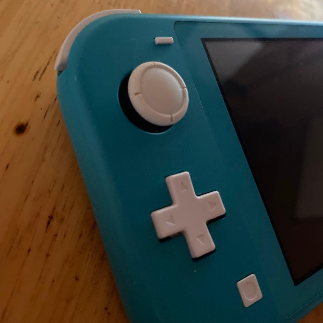 ニンテンドーSwitch lite 本体　スイッチライト　ターコイズブルー