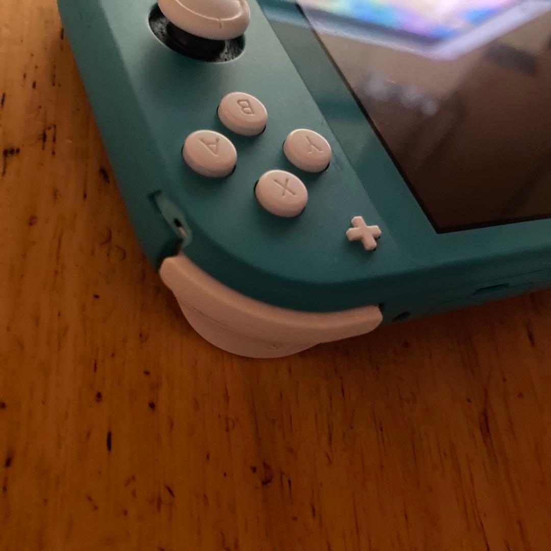 ニンテンドーSwitch lite 本体　スイッチライト　ターコイズブルー