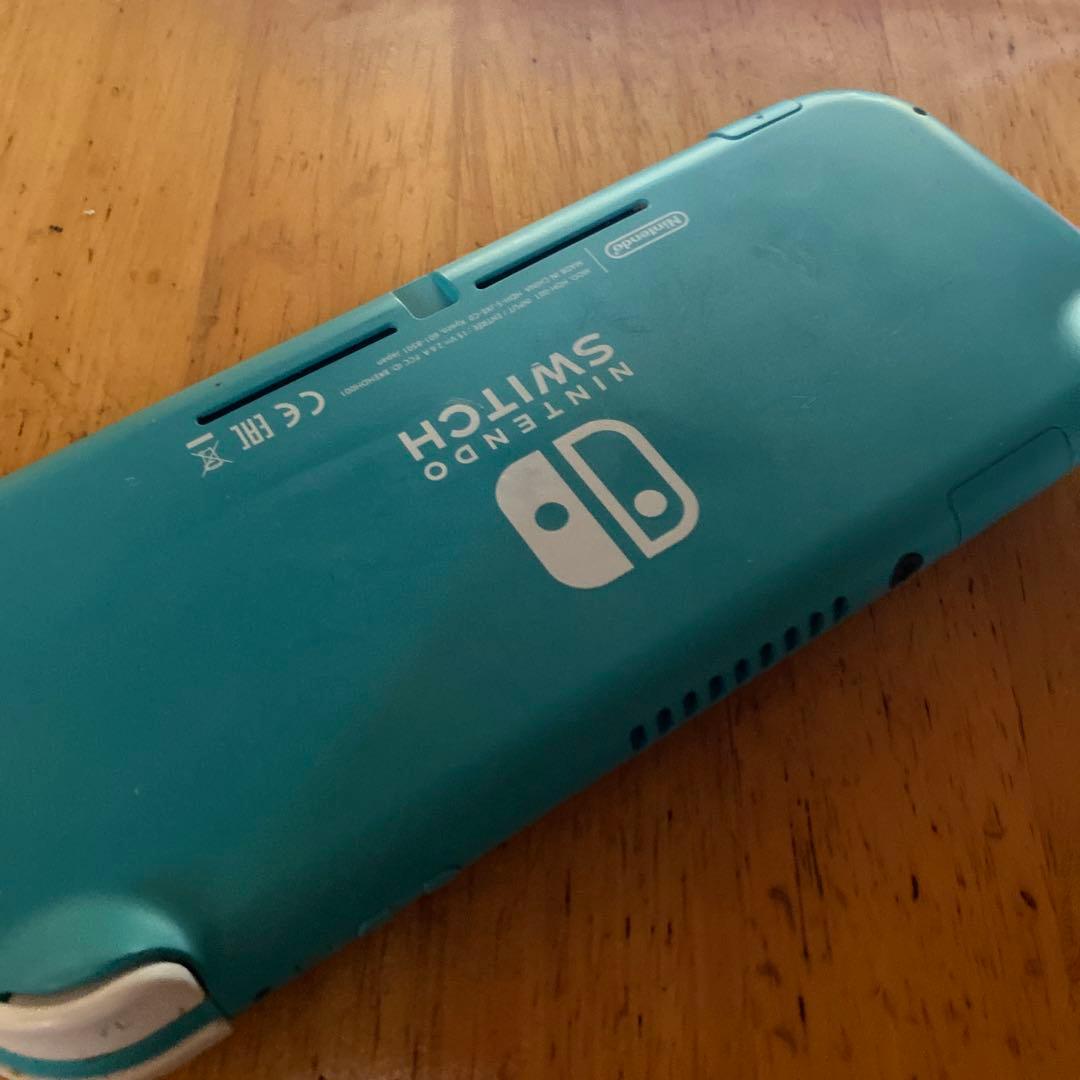 ニンテンドーSwitch lite 本体　スイッチライト　ターコイズブルー