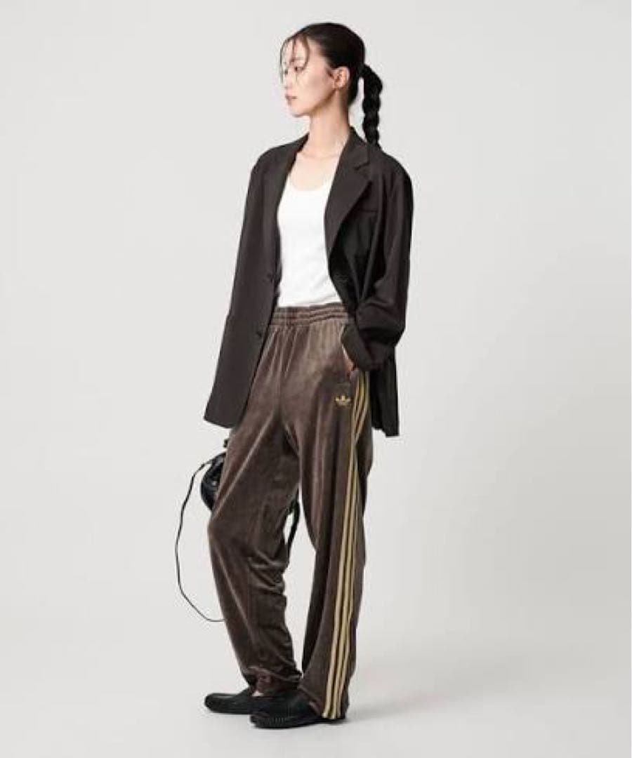 adidas ファイヤーバードトラックパンツ　ベロア