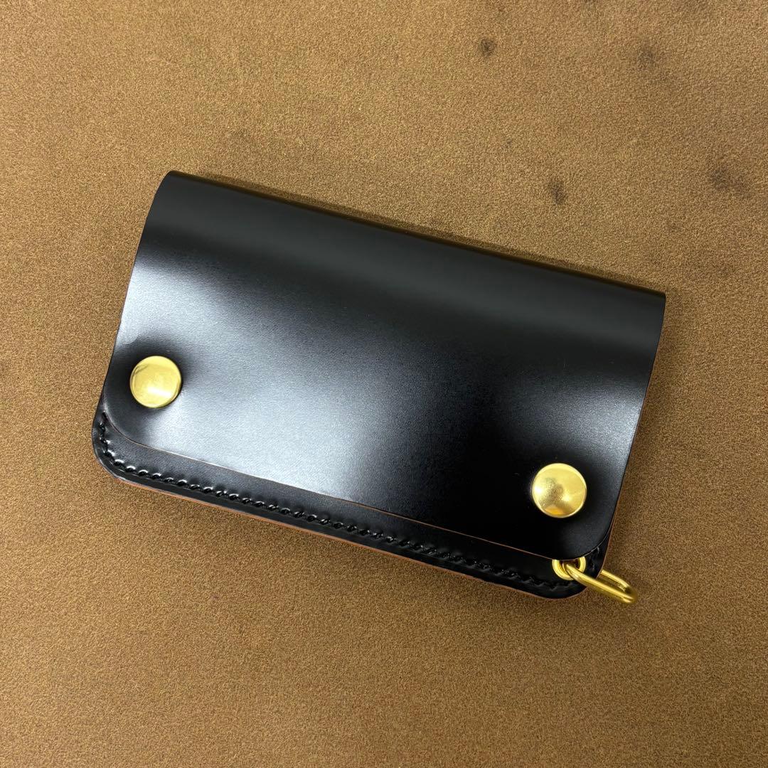 コードバン　トラッカーウォレット　ミドル　黒　3層　新喜皮革