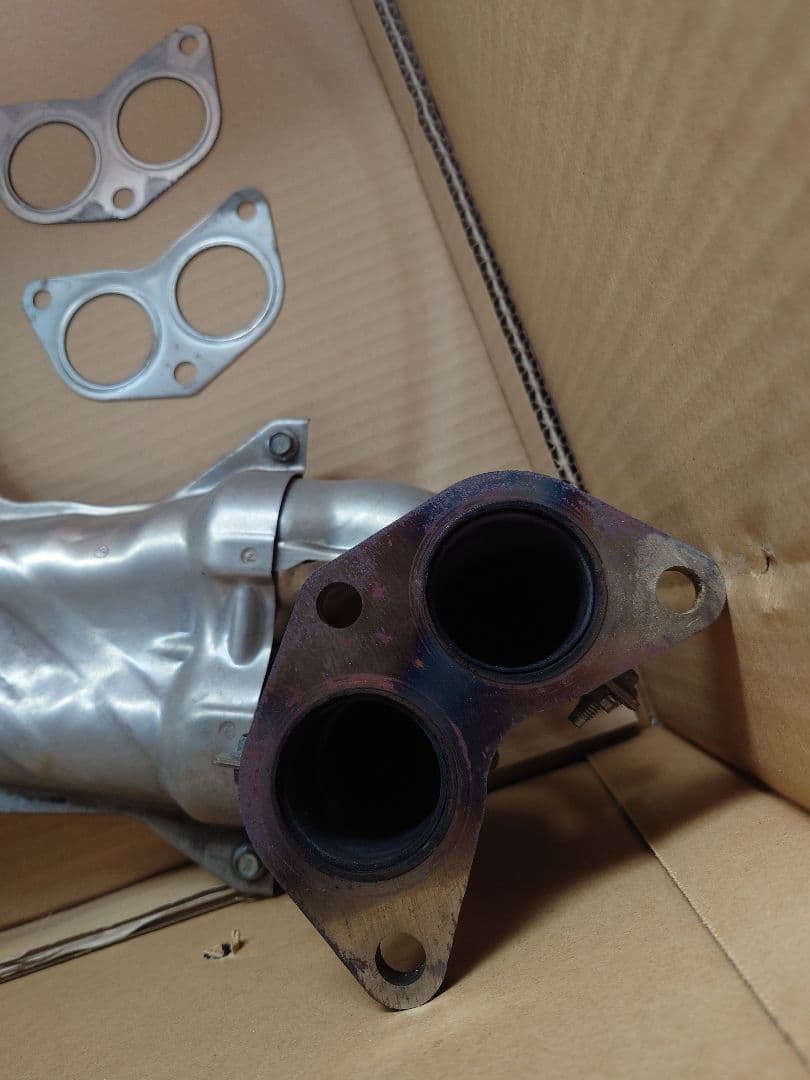 TOYOTA 86 zn6 純正エキマニ