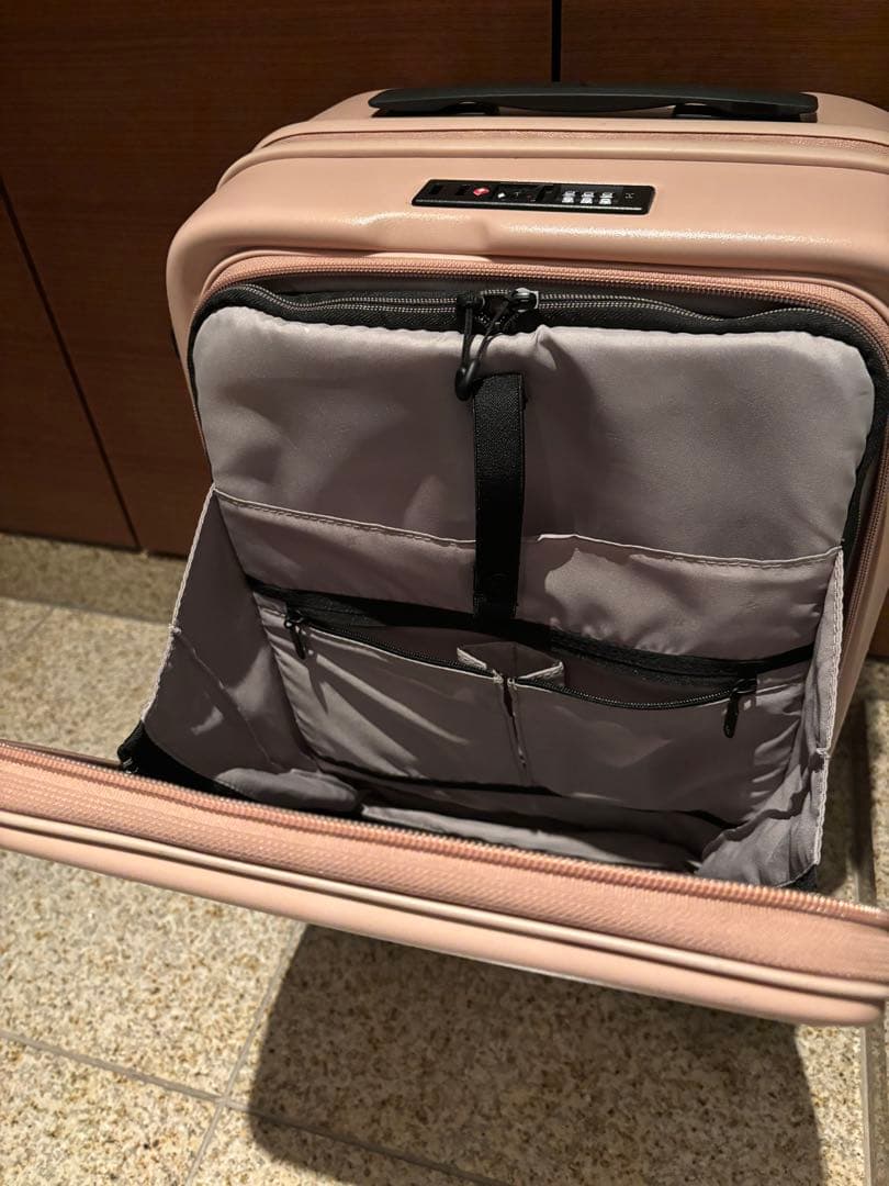 LOJEL ピンク キャリーケース 4輪