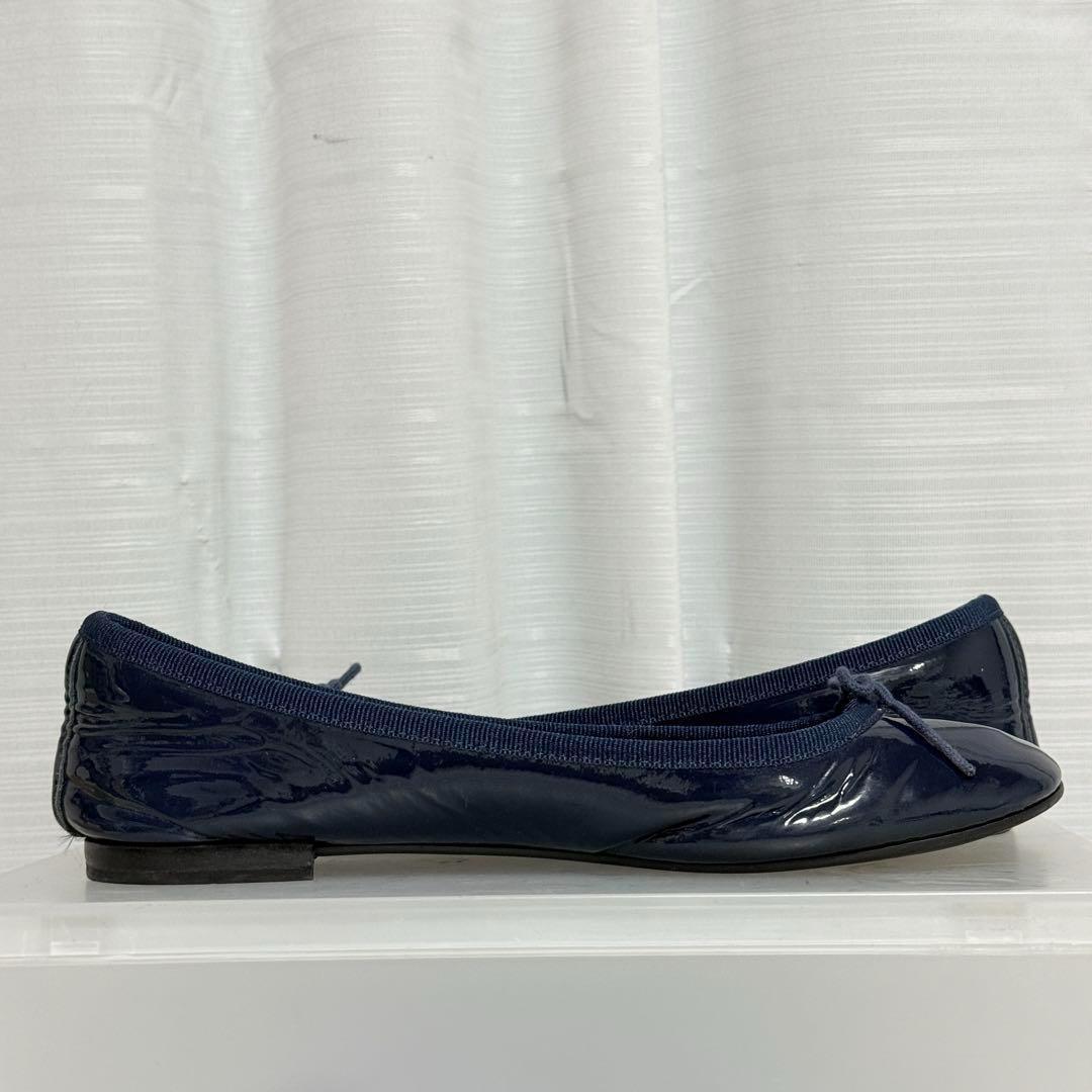 美品✨レペット　サンドリオン　バレリーナ　リボンフラットシューズ　エナメル　紺