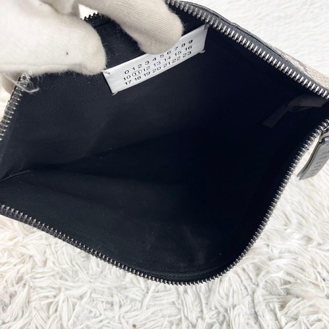 美品 メゾンマルジェラ レザー クラッチバッグ パイソン 4ステッチ グレー