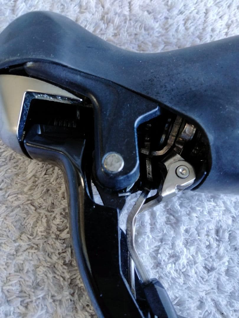 Shimano 105 １０速シフター ケーブル付き　ST-5700