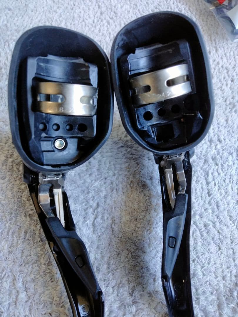 Shimano 105 １０速シフター ケーブル付き　ST-5700