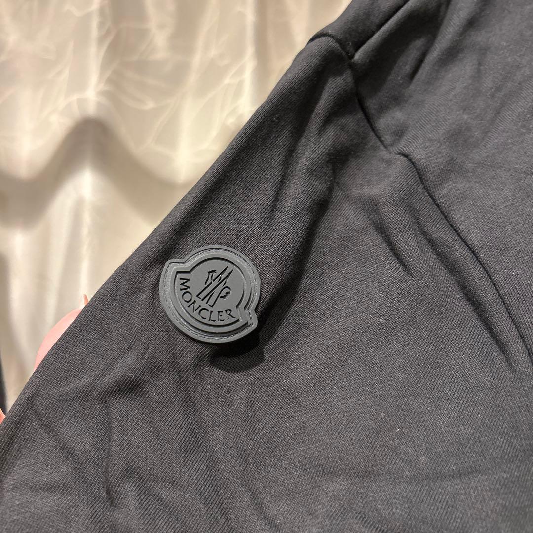 MONCLER フーディー