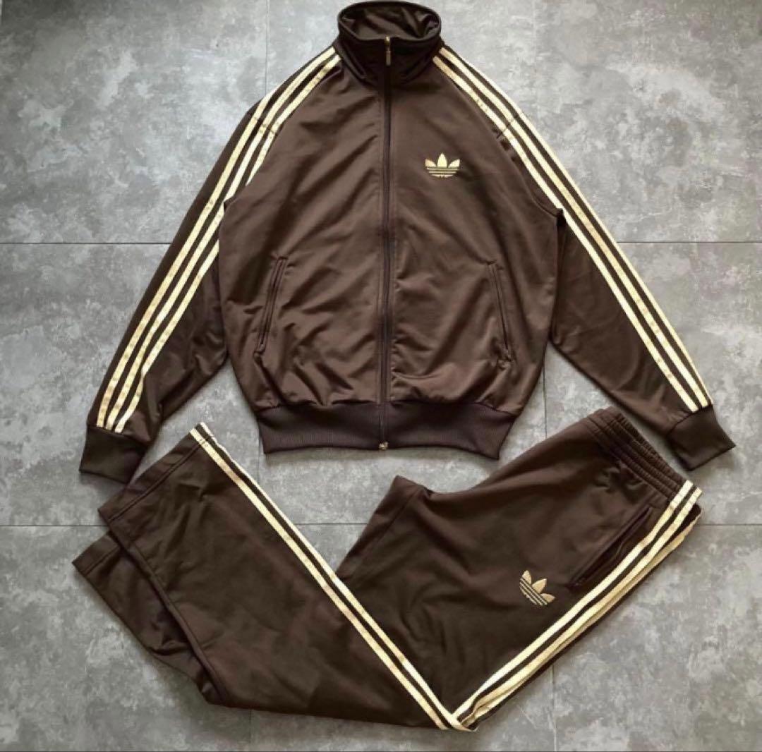 adidas ブラウン ジャージ セットアップ