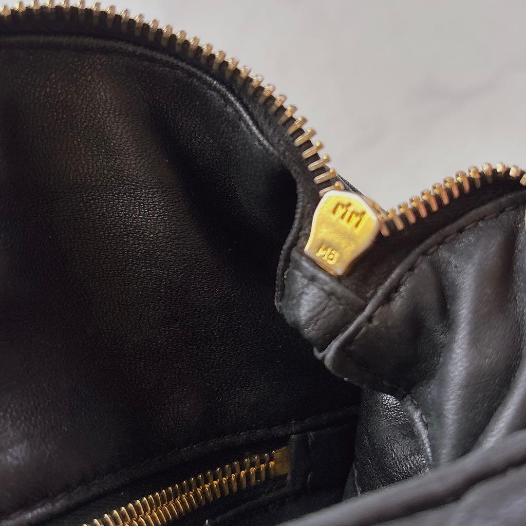 MIUMIU ブラックレザー キルティング チェーン 黒 ショルダーバッグ