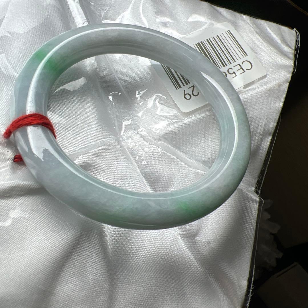 翡翠 バングル 陽緑花柄丸型バングル　〜56.5