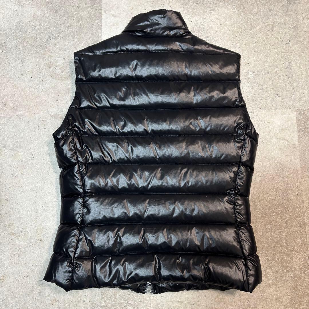 モンクレール ガーニージレ ダウンベスト Sサイズ 黒