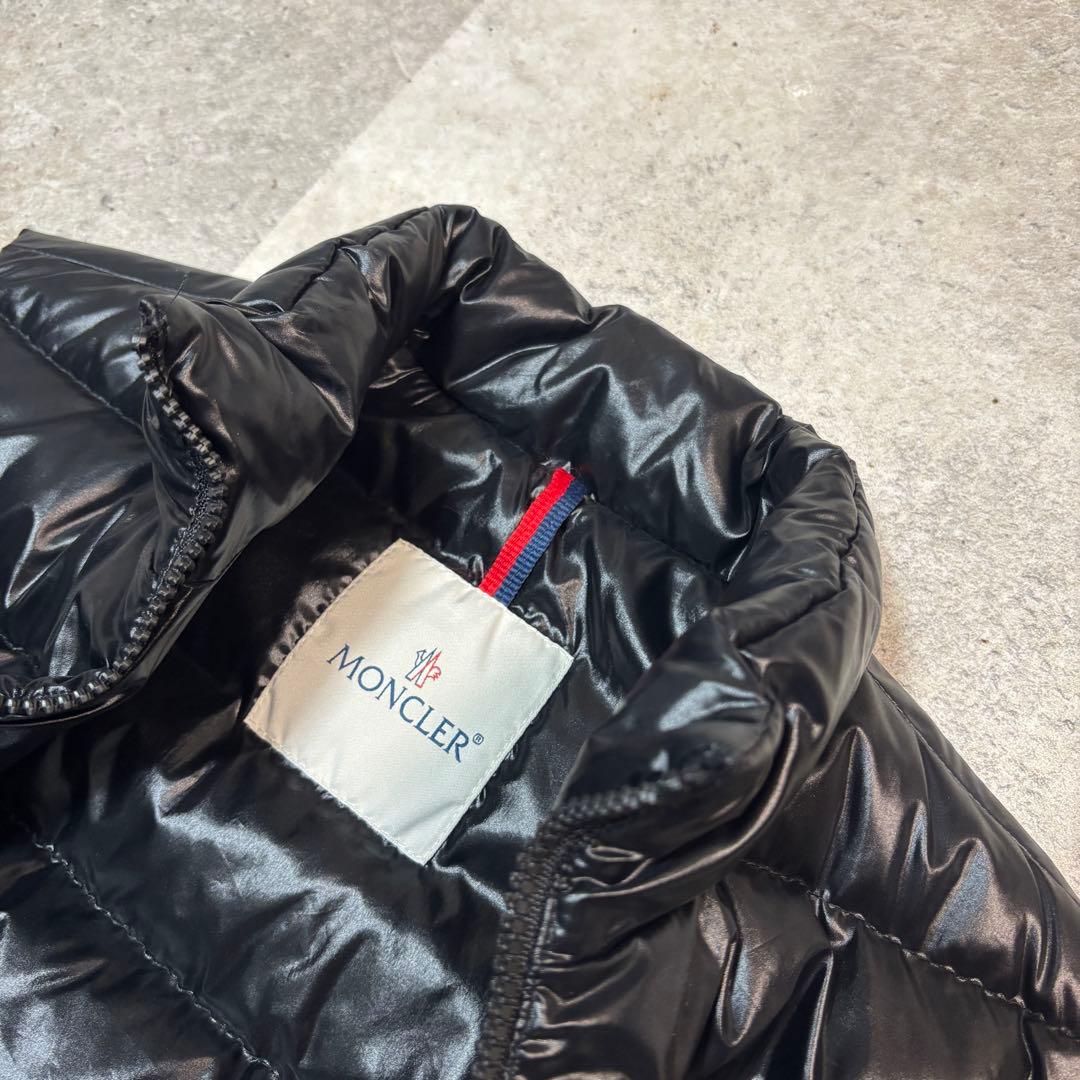 モンクレール ガーニージレ ダウンベスト Sサイズ 黒
