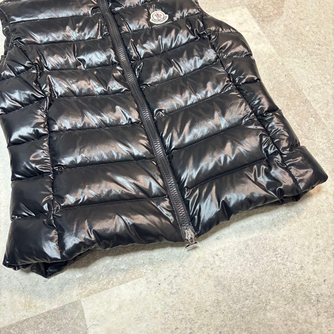 モンクレール ガーニージレ ダウンベスト Sサイズ 黒
