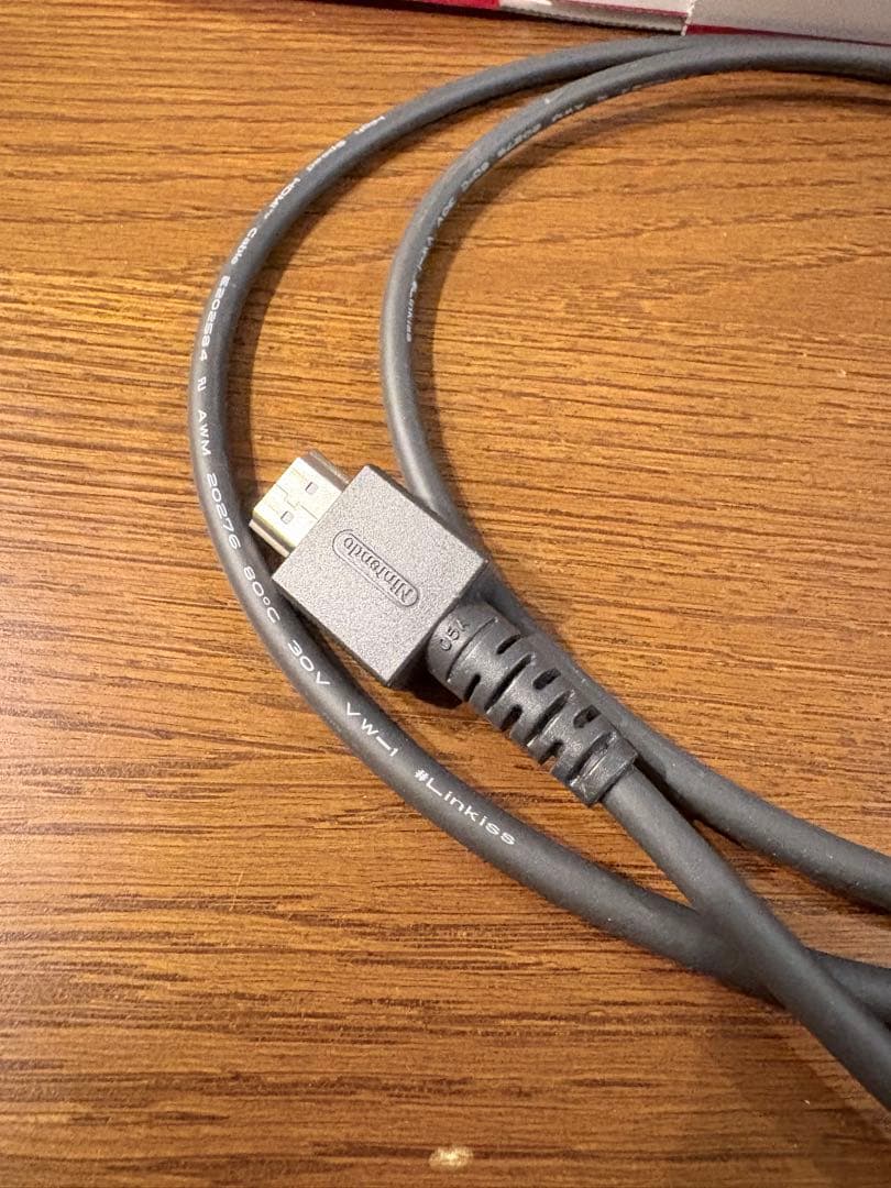 【美品・完品】Nintendo Switch 本体 (ネオンブルー/レッド)