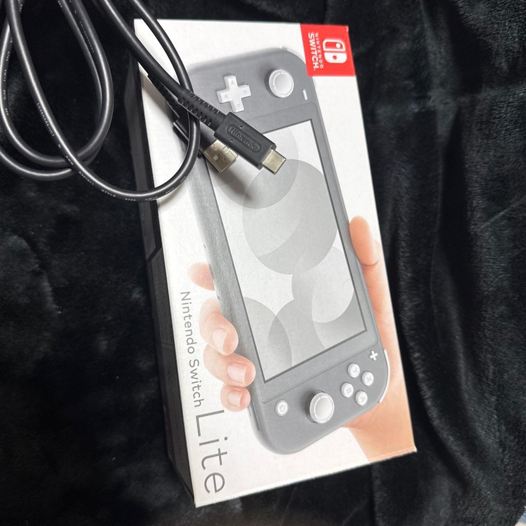 【美品】ニンテンドー　スイッチ　ライト　本体　グレー