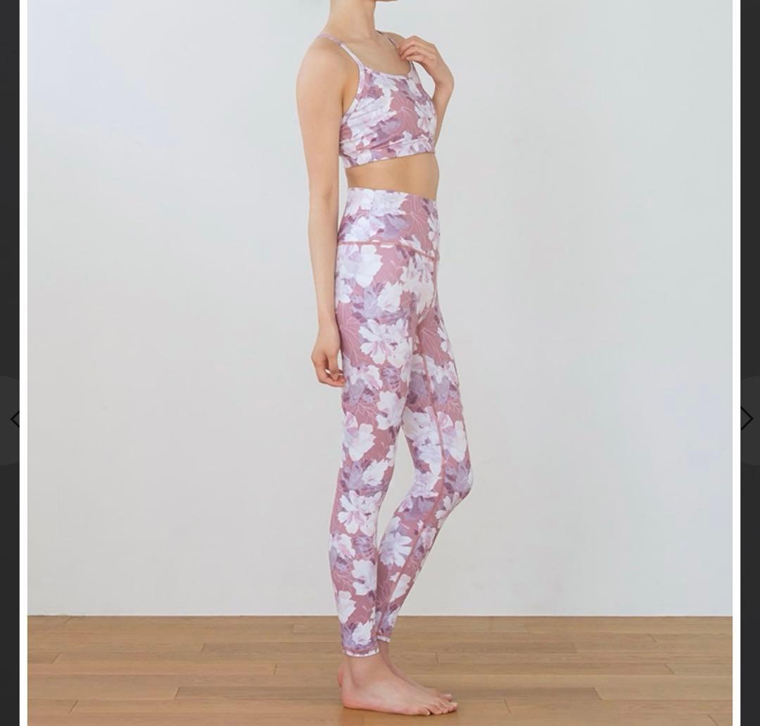 新品　SUKALA プルオーバー付きトリプルセットアップ モカピンク　LL