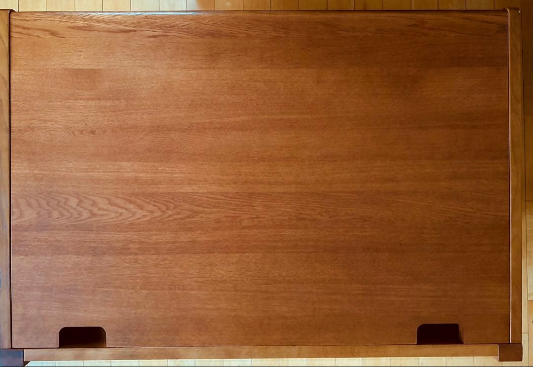 カリモク　【 学習机 】 デスクのみの商品　美品　　引き出しあり　送料込み