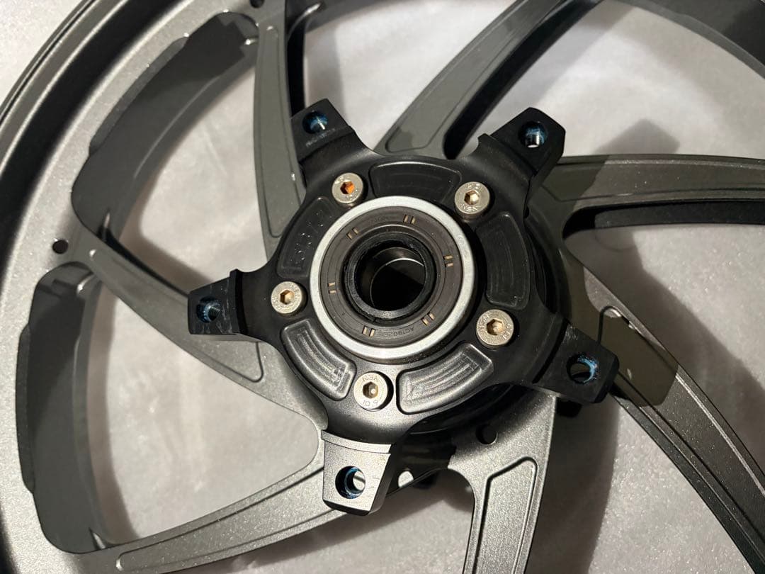 【ひつじのショーン】マルケジーニ アルミニウム鍛造ホイール M7RS