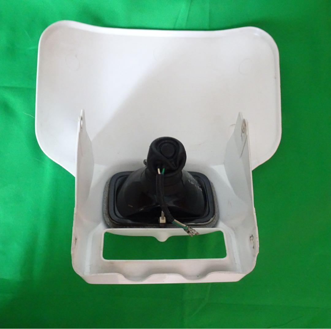 ホンダ　XLR250R ライトカウル　MD20