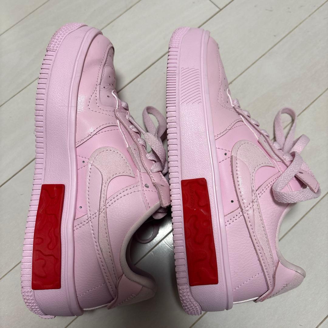 限定品　NIKE WMNS AIR FORCE 1 FONTANKA ちゃんみな