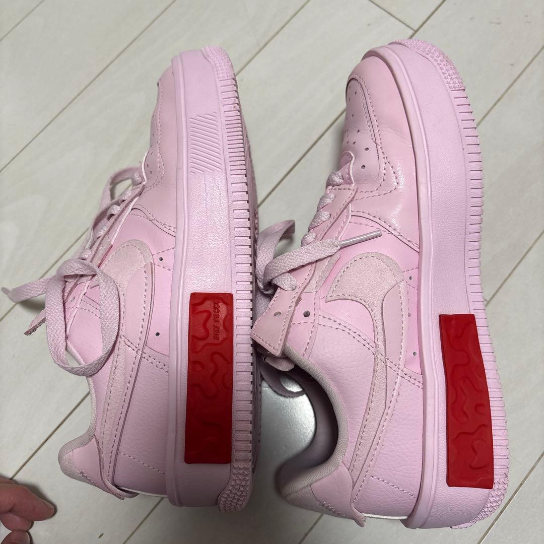 限定品　NIKE WMNS AIR FORCE 1 FONTANKA ちゃんみな