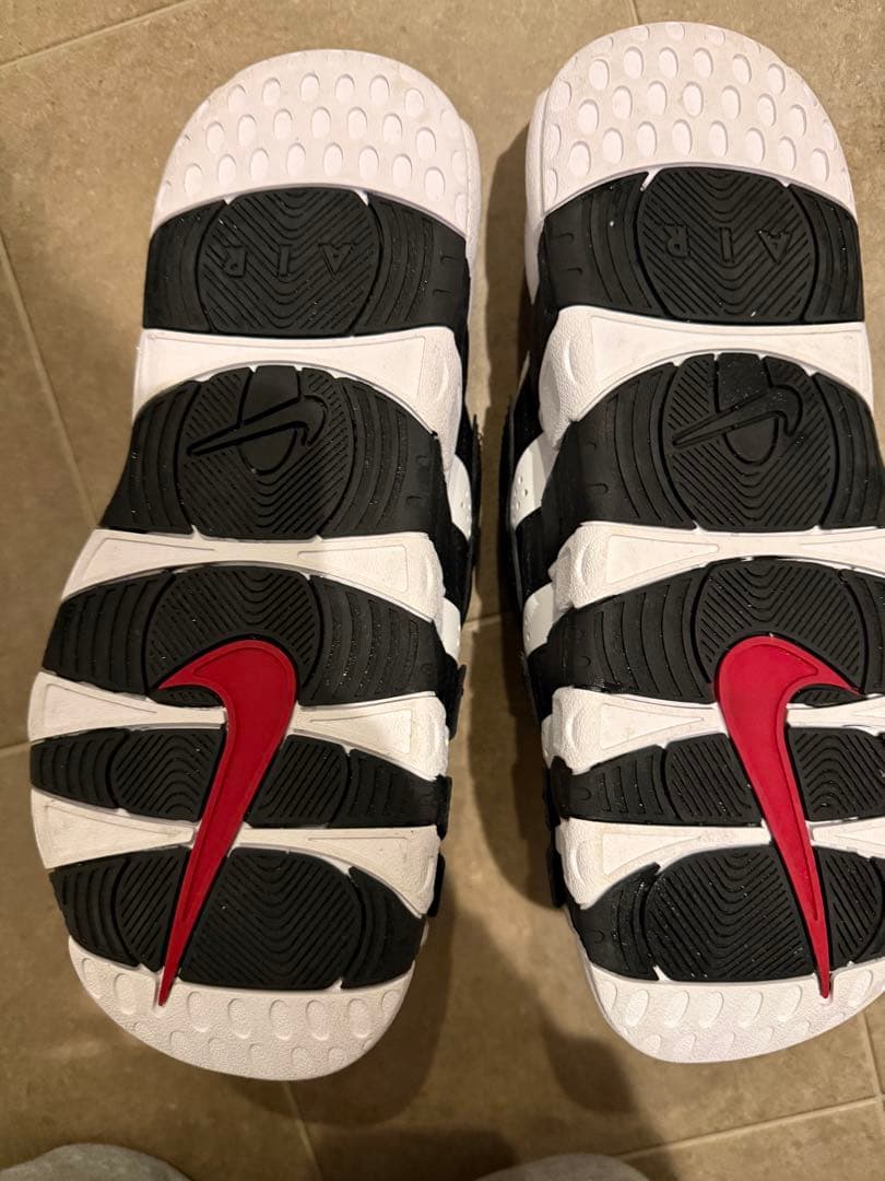 nike アップテンポ サンダル　ナイキ