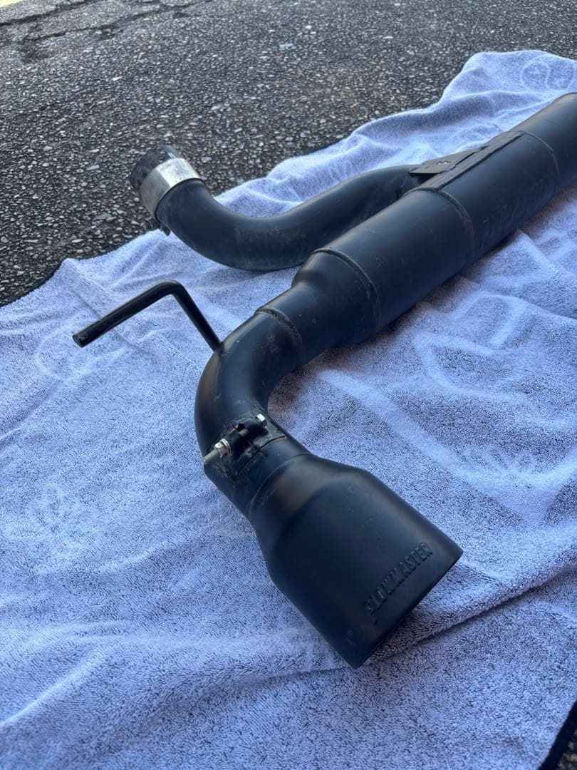 ラングラー　マフラー FLOW MASTER OUTLAW