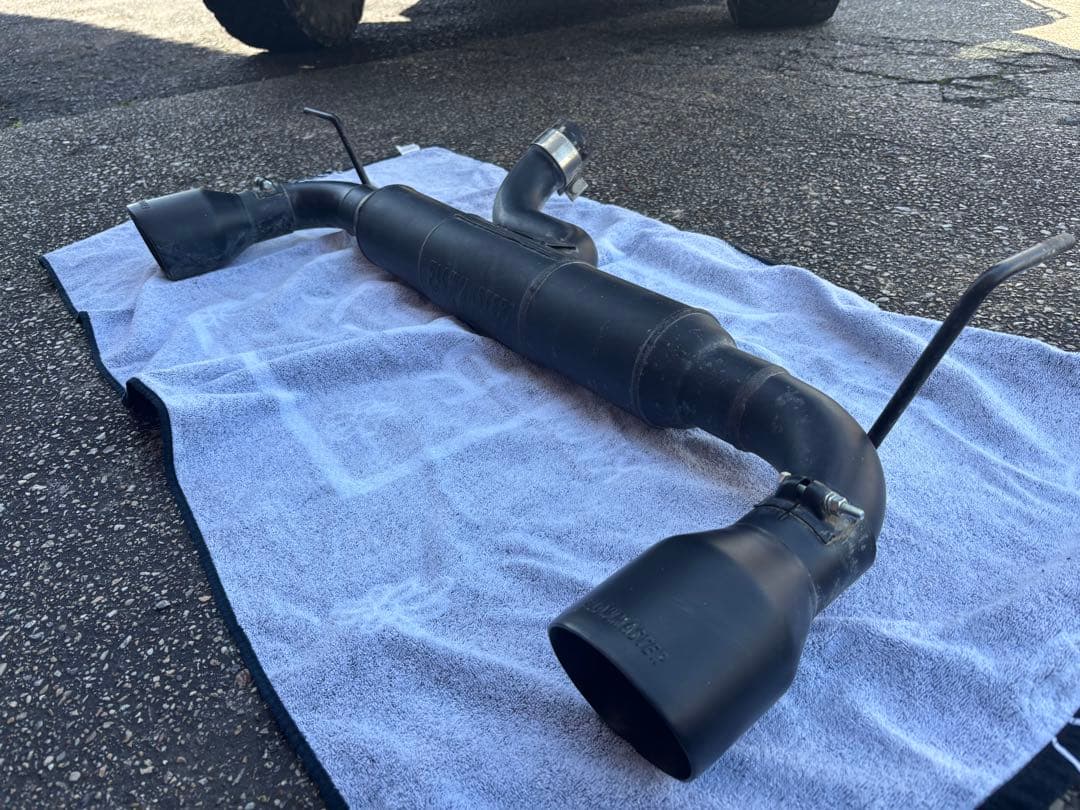 ラングラー　マフラー FLOW MASTER OUTLAW